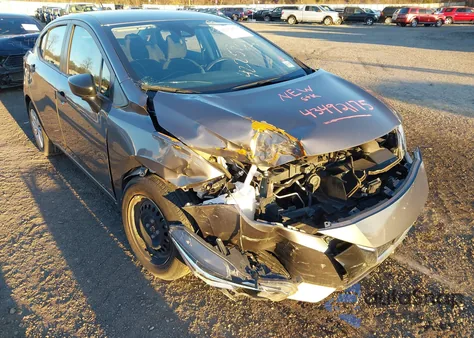 2022 Nissan Versa 1.6 S Xtronic Cvt z USA, uszkodzony, nr VIN 3N1CN8DV1NL860053